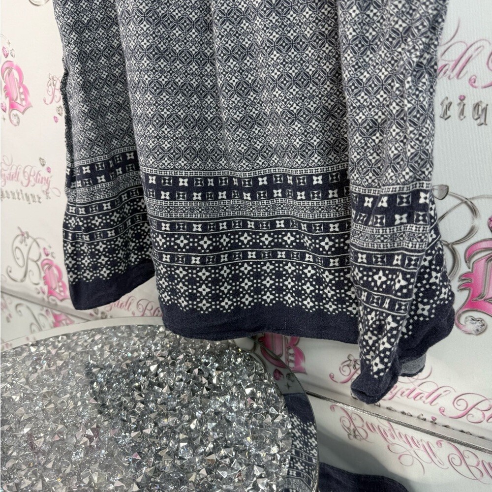 Wendy Bellissimo dress floral print blue Navy and White Geometric Dress keyhole - Picture 3 of 12